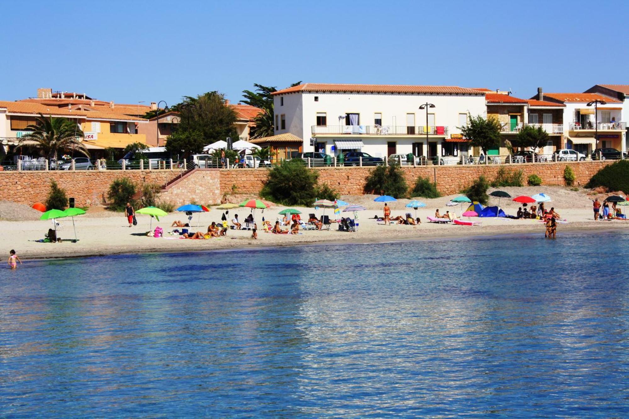 Appartamenti Ideal Isola Rossa Exterior photo