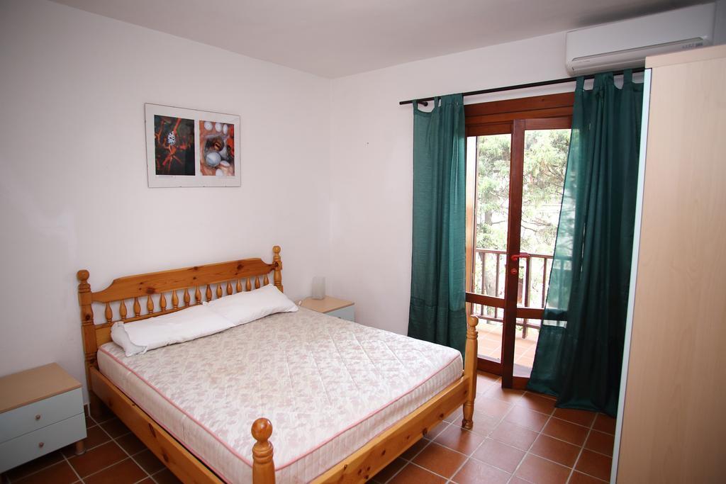 Appartamenti Ideal Isola Rossa Exterior photo