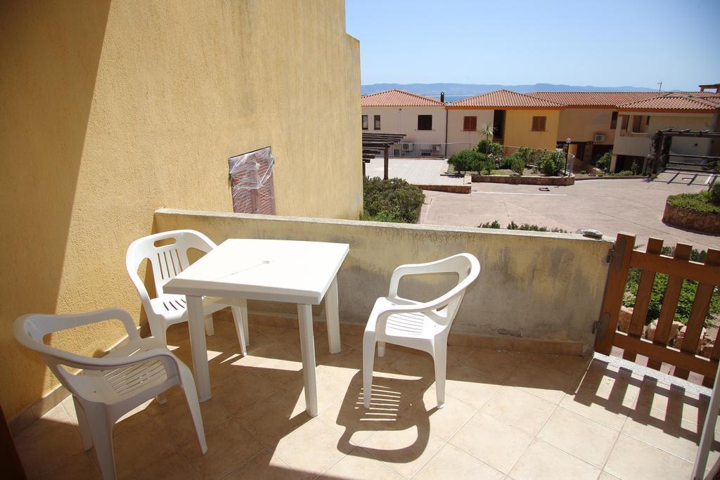 Appartamenti Ideal Isola Rossa Exterior photo