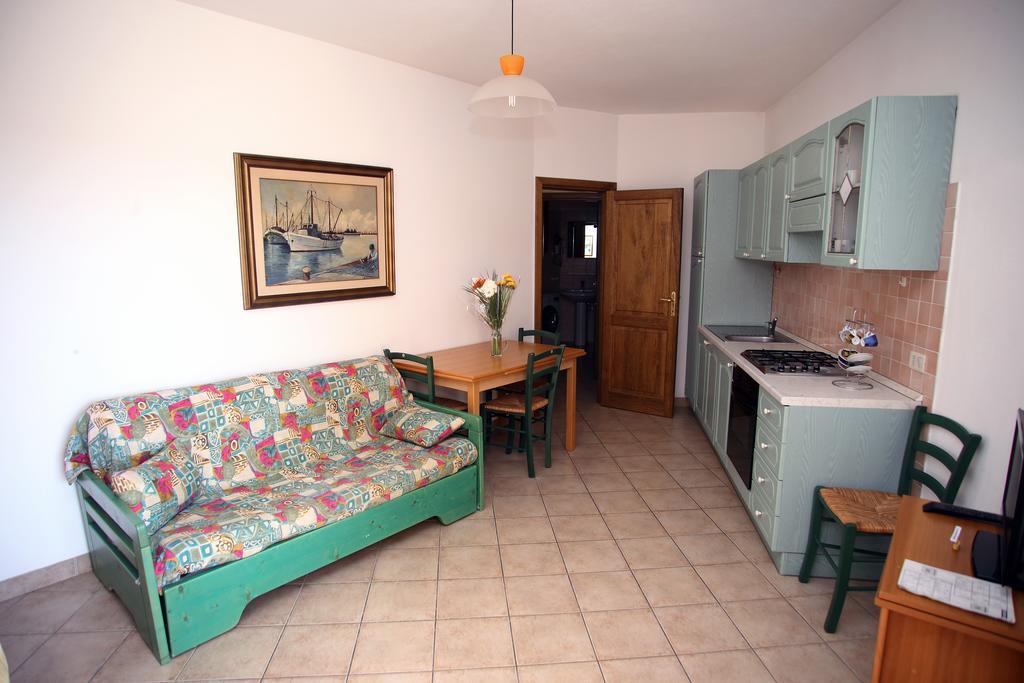 Appartamenti Ideal Isola Rossa Exterior photo
