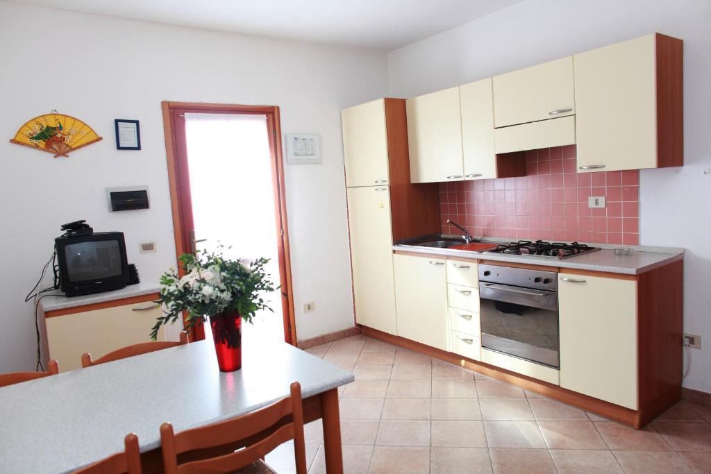 Appartamenti Ideal Isola Rossa Exterior photo